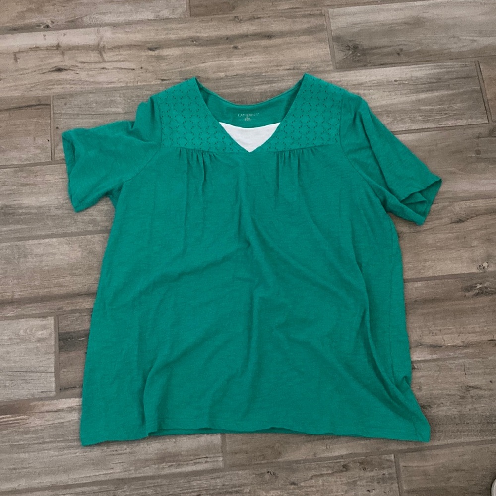 Catherine’s shirt in green size 14/16 wide